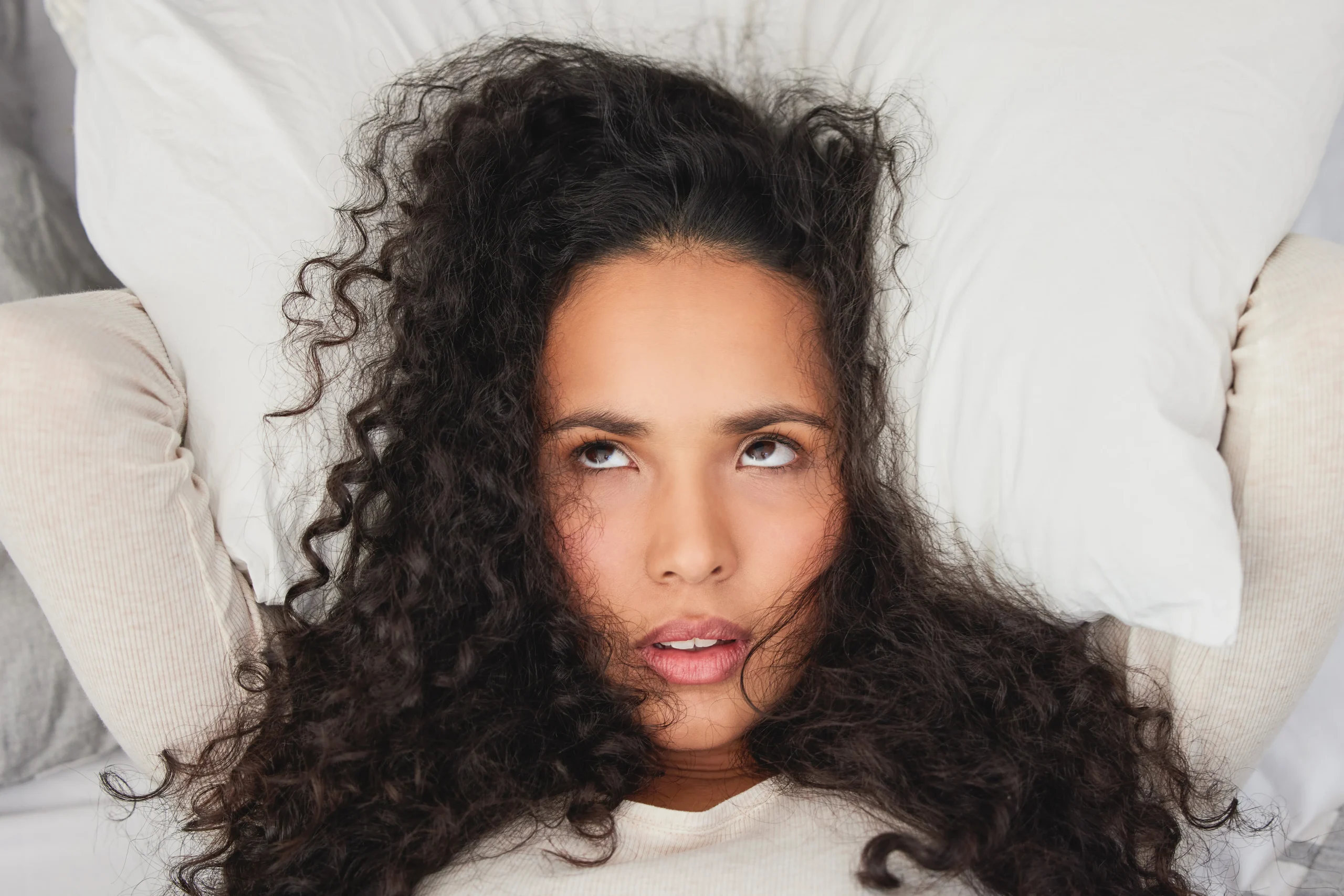 4-reasons-your-pillowcase-may-be-damaging-your-hair