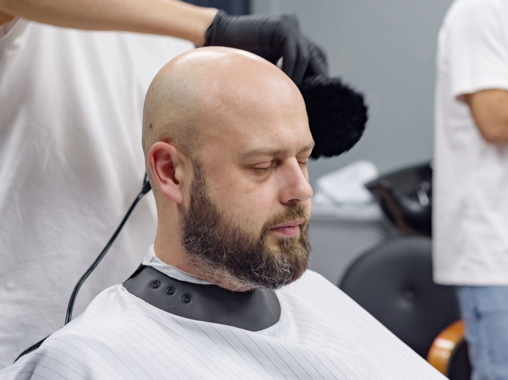 making-hairstyle-for-man-in-a-barber-shop-hair-ca